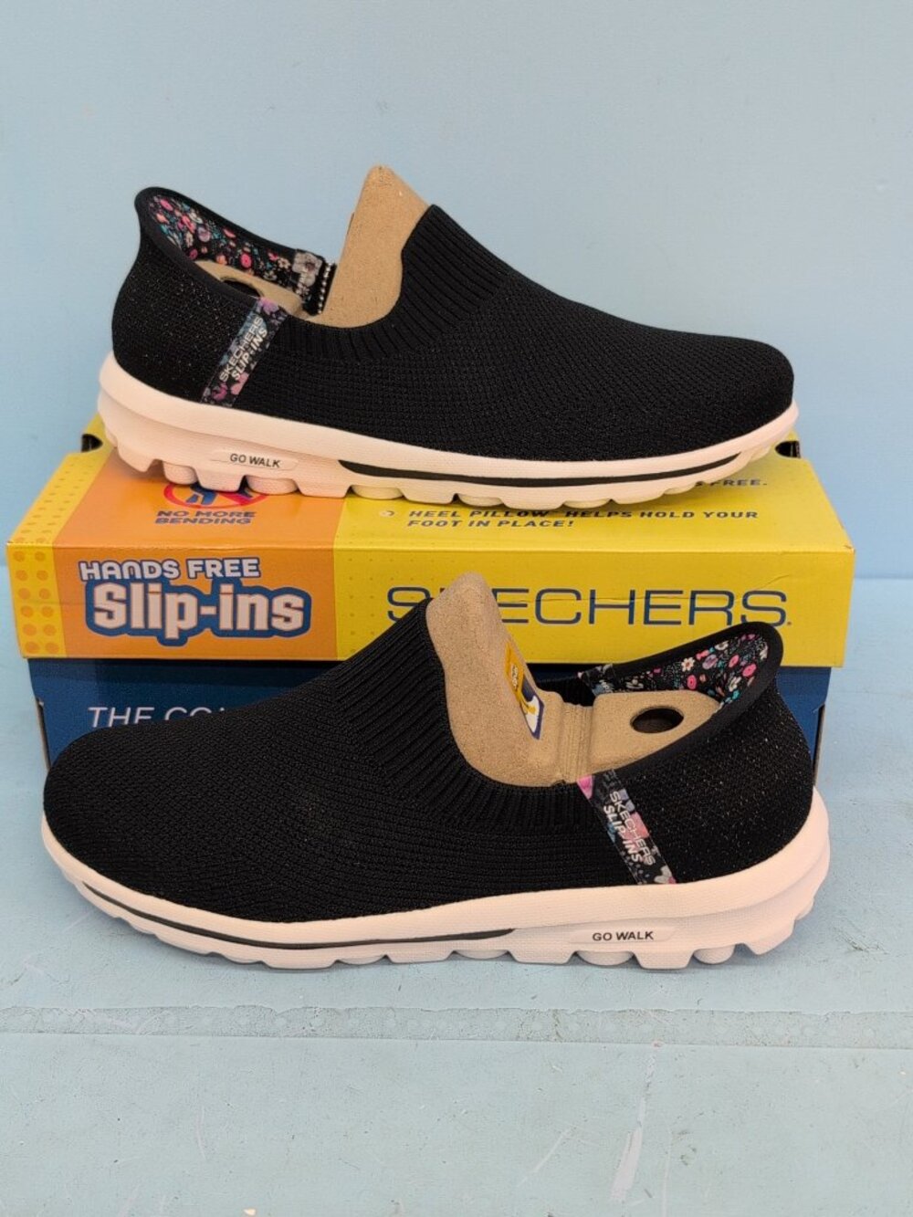 Skechers Slip Ins Go Walk Travel Krystina Women's Shoes US 11 Black 124772W